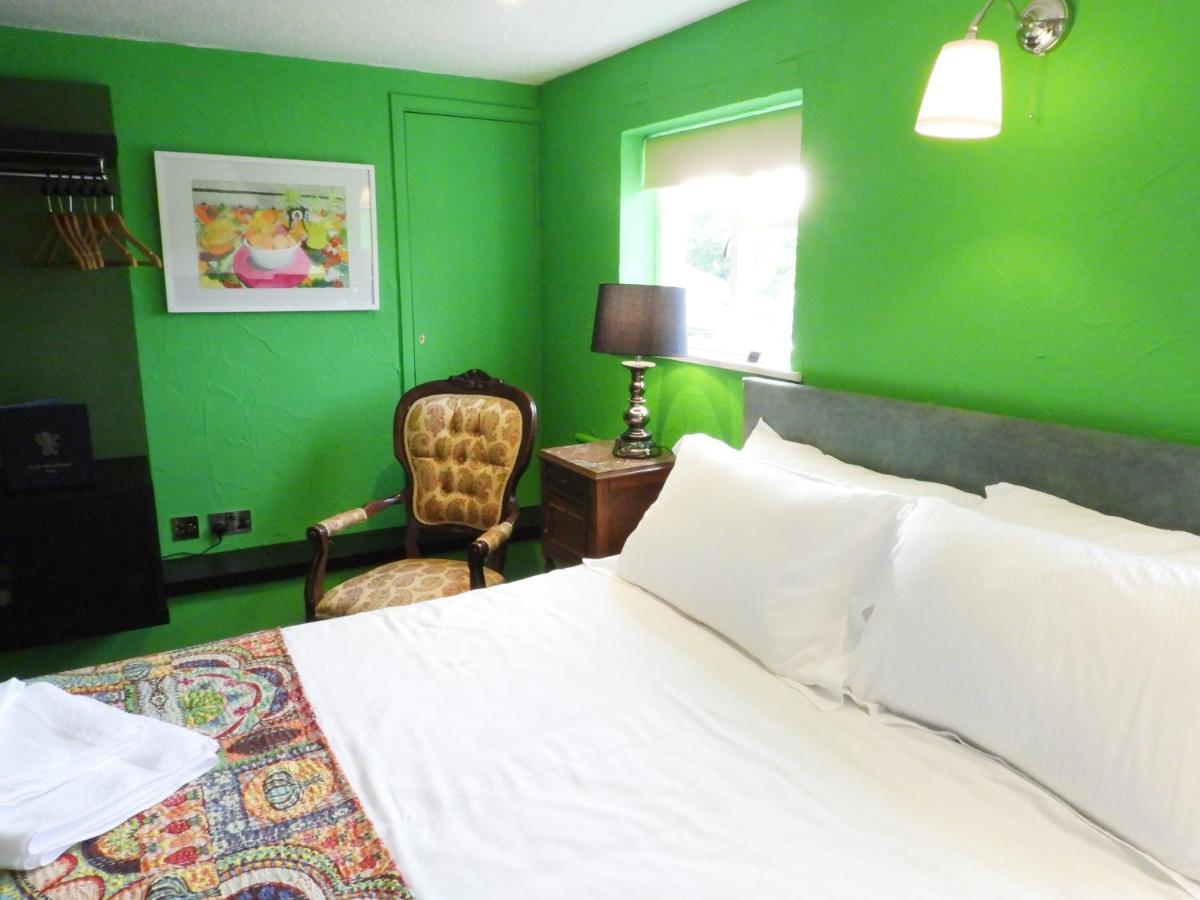 The Lion Hotel เวลช์พูล ภายนอก รูปภาพ